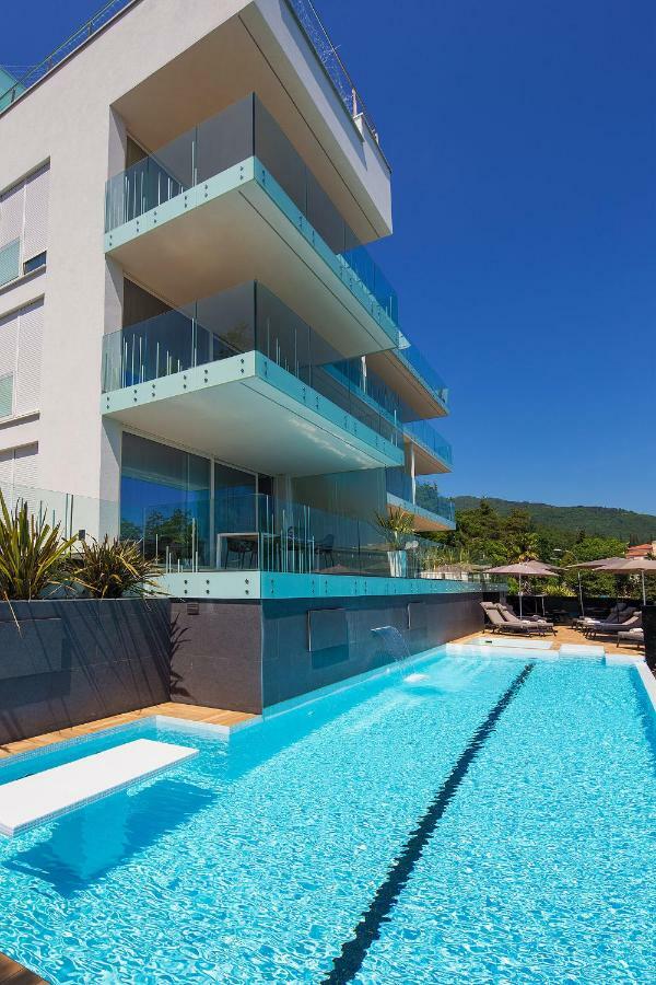 Deluxe Apartments Опатия Экстерьер фото